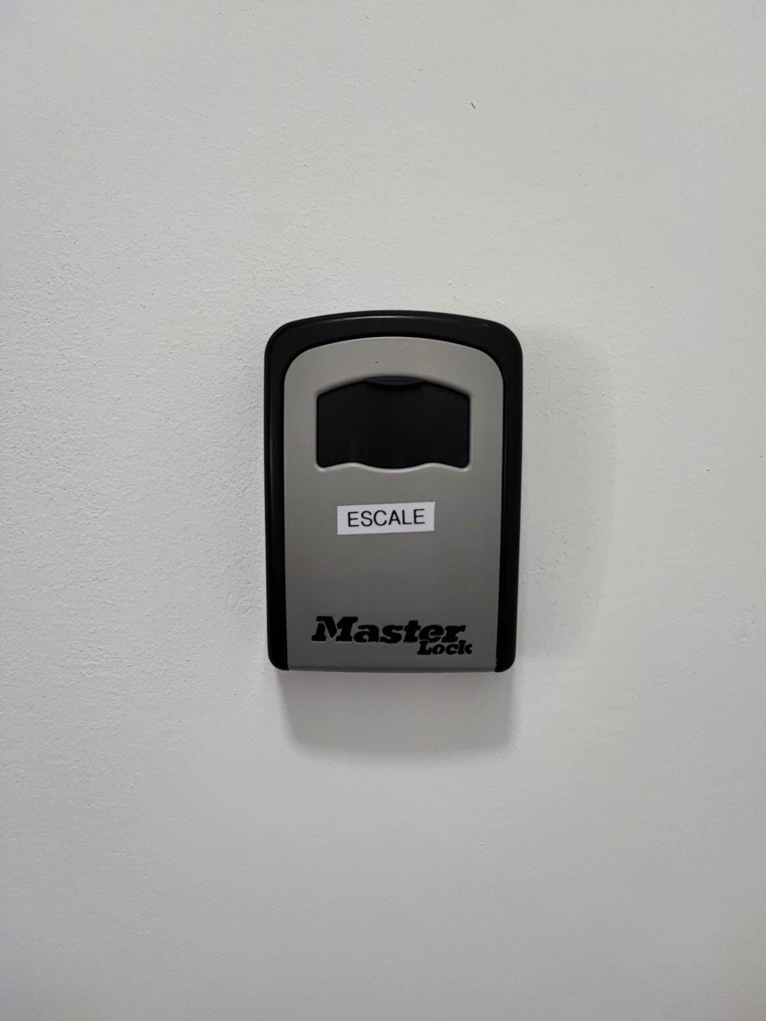 Escale Entre Cite Et Bastide Clim Wifi Smart Tv *